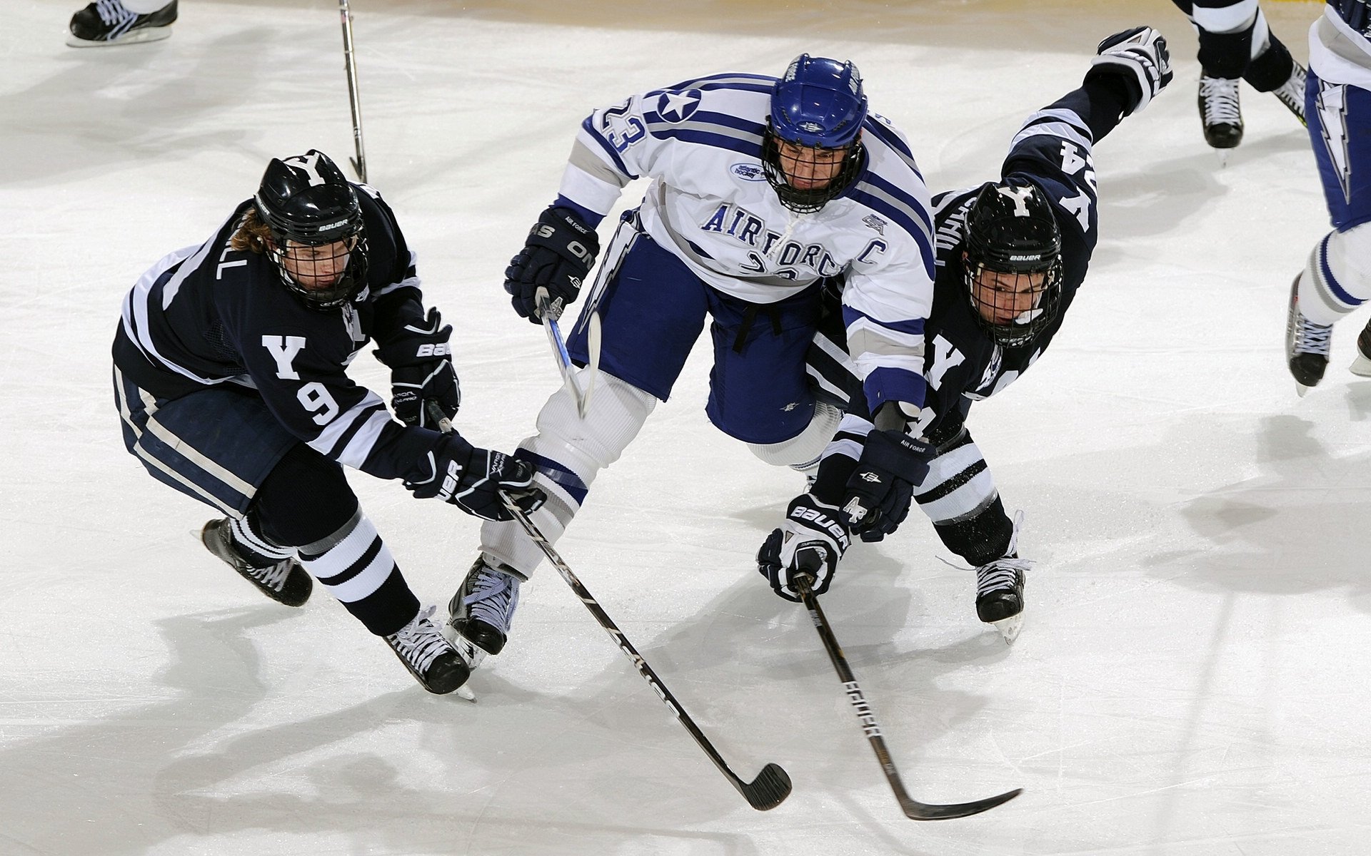 开云体育app-F1年度争冠之夜,德布劳内比赛走势一手掌控 第2张 开云体育app-F1年度争冠之夜,德布劳内比赛走势一手掌控 第2张