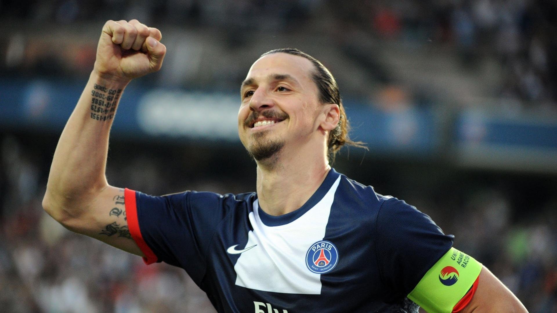 开云体育下载-福克斯的暗影，欧冠决赛之夜，谁在主宰比赛走向？  第2张